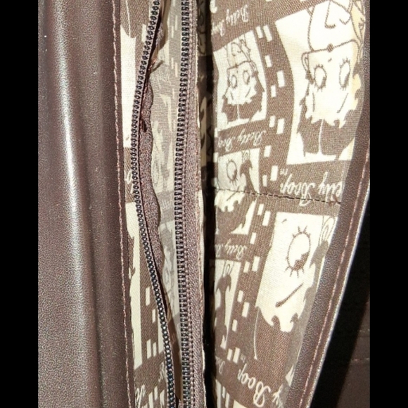 Betty Boop Beige and Silver Tri Fold Wallet - Picture 3 of 5